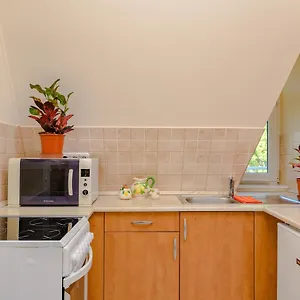 Illes Ii. Apartament