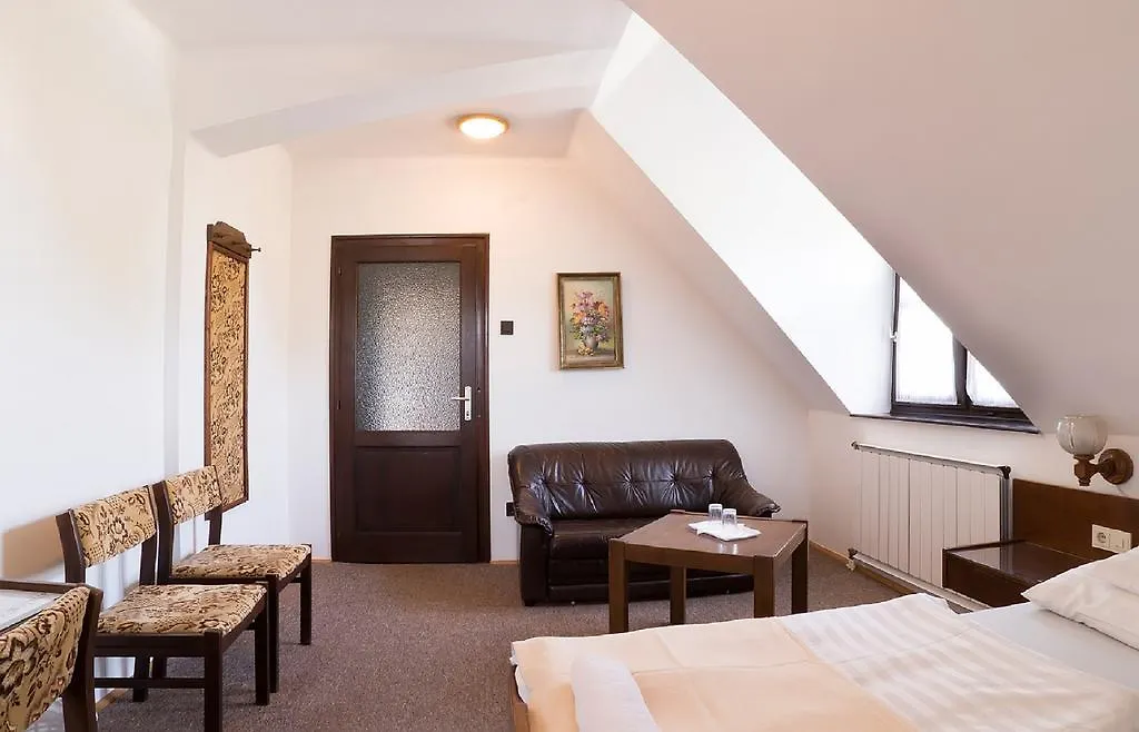 Gasthof Laci Betyar Hajduszoboszlo Inn
